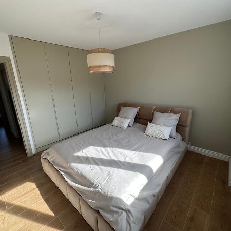 Apartmán Minois Saint-Genet-Lerpt Exteriér fotografie